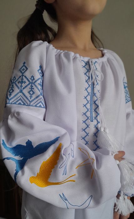 Дитяча вишиванка, патріотична вишиванка на дівчинку, вишита блузка