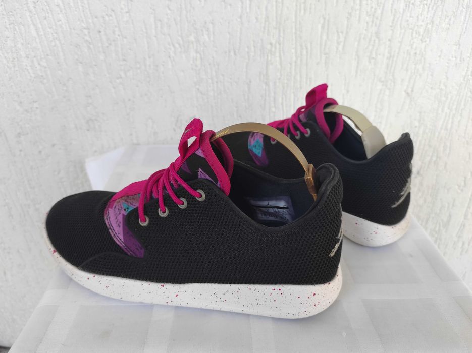Кроссовки текстильние NIKE Jordan р.35.5
