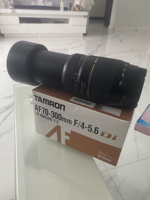 Obiektyw TAMRON AF 70-300mm