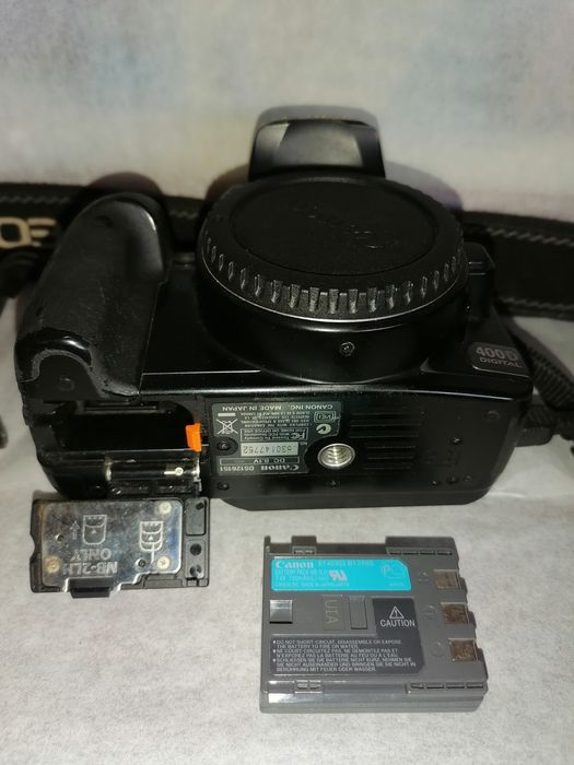 Máquina Fotográfica Canon