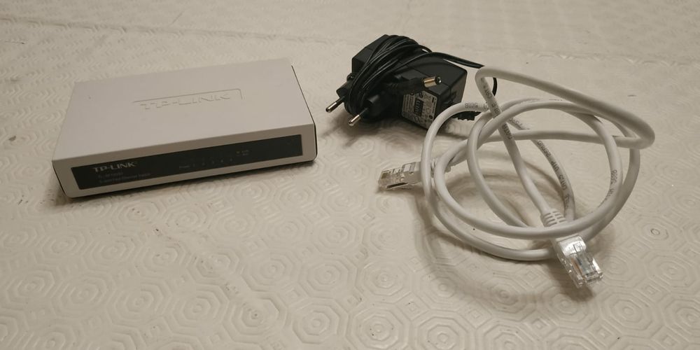 TP-Link LAN Switch64751208214529124