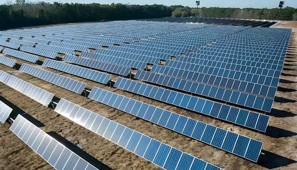 Встановлення сонячних панелей та гібридних інверторів по всій Україні