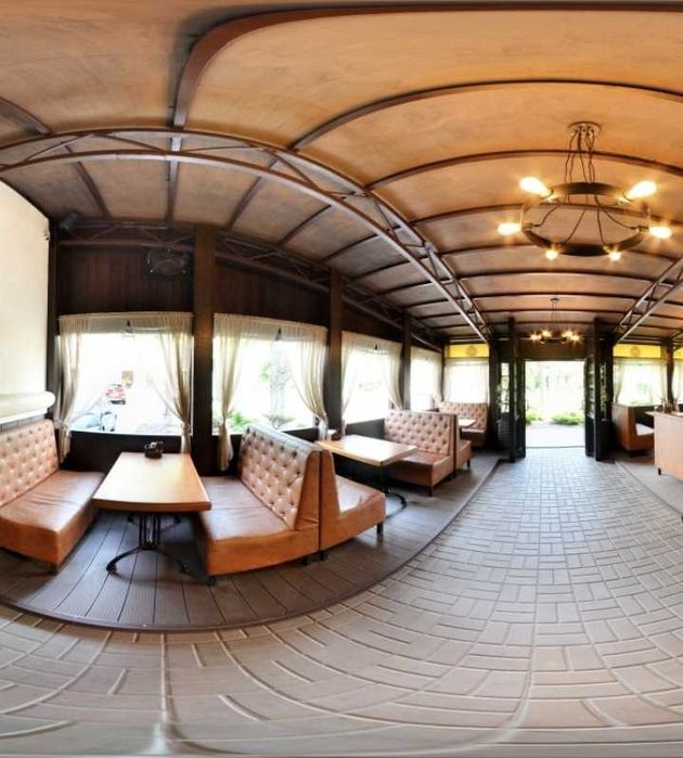 «Watson Pub» – справжній англійський паб у центрі міста.