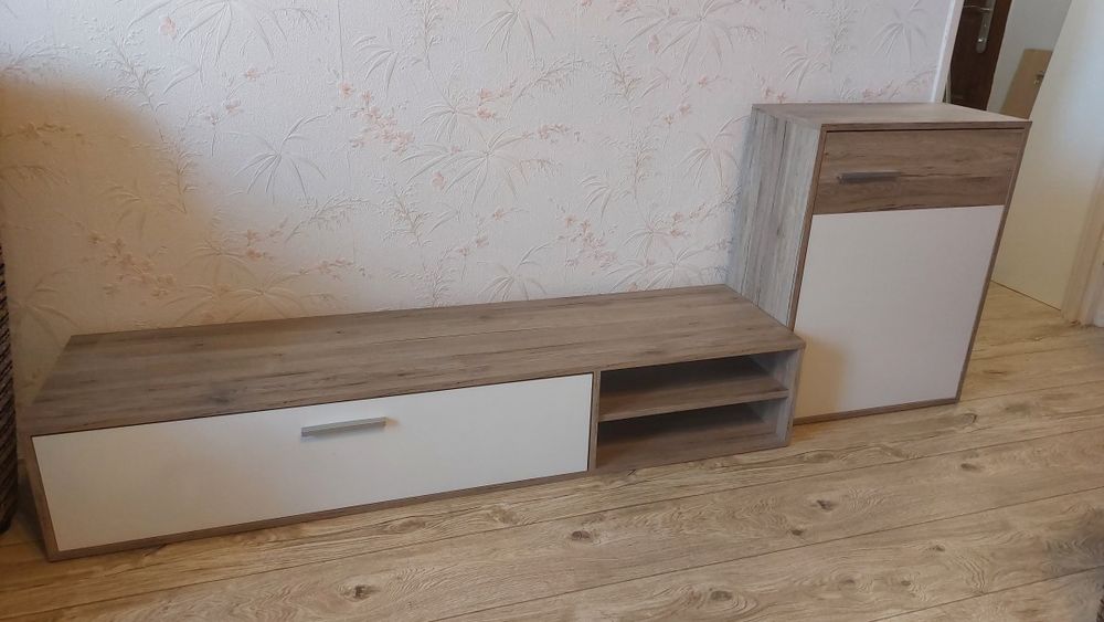 Komplet nowych  szafek pod TV. Okazyjna cena!