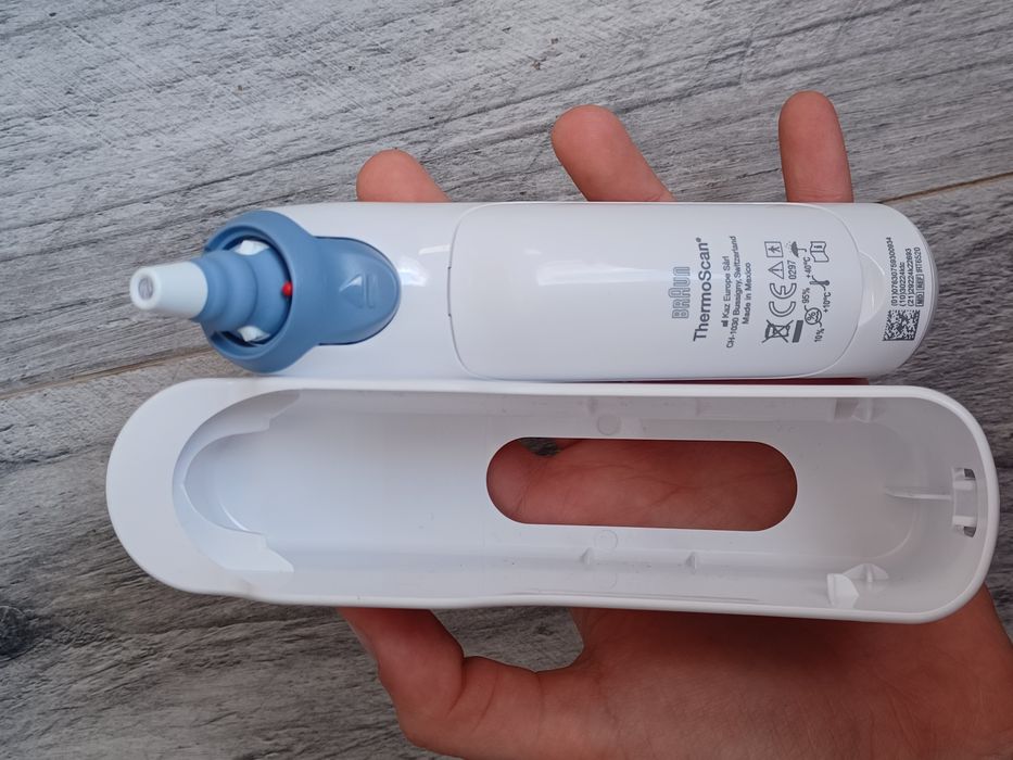 Termometr do ucha douszny BRAUN IRT6520 THERMOSCAN 7 AGE PRECISION