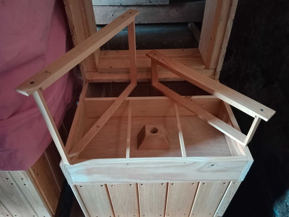 Ule dadant drewniane