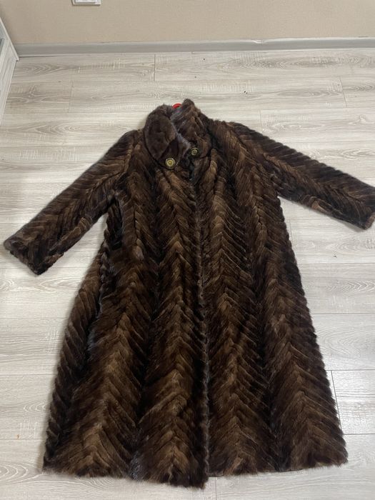 продам шубу з нутріі (койпу).