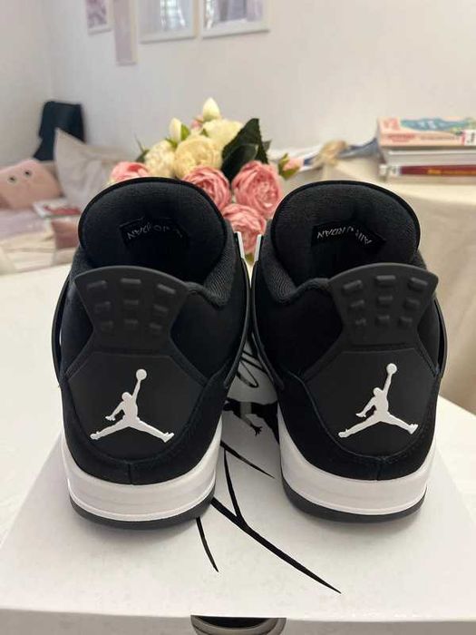 Buty do koszykówki_Jordan_4_Retro_White_Thunder R.46