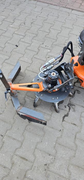 Odchwaszczarka Kersten Weedo II zamiatarka