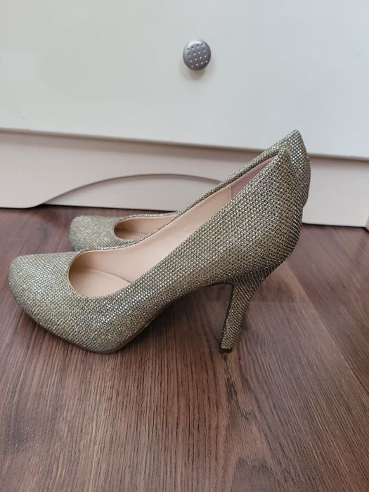Туфлі святкові жіночі