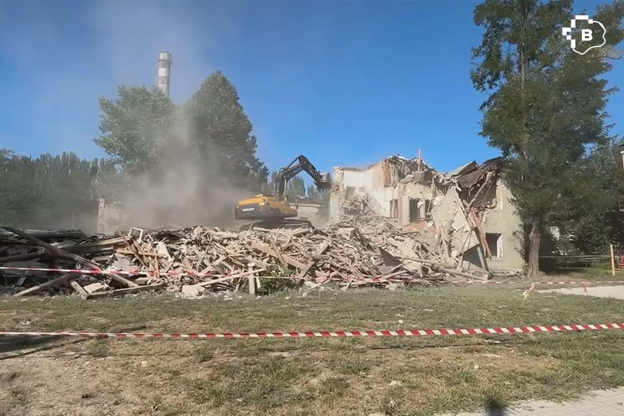 ДСП, віконні рами,підони все на дрова Бесплатно