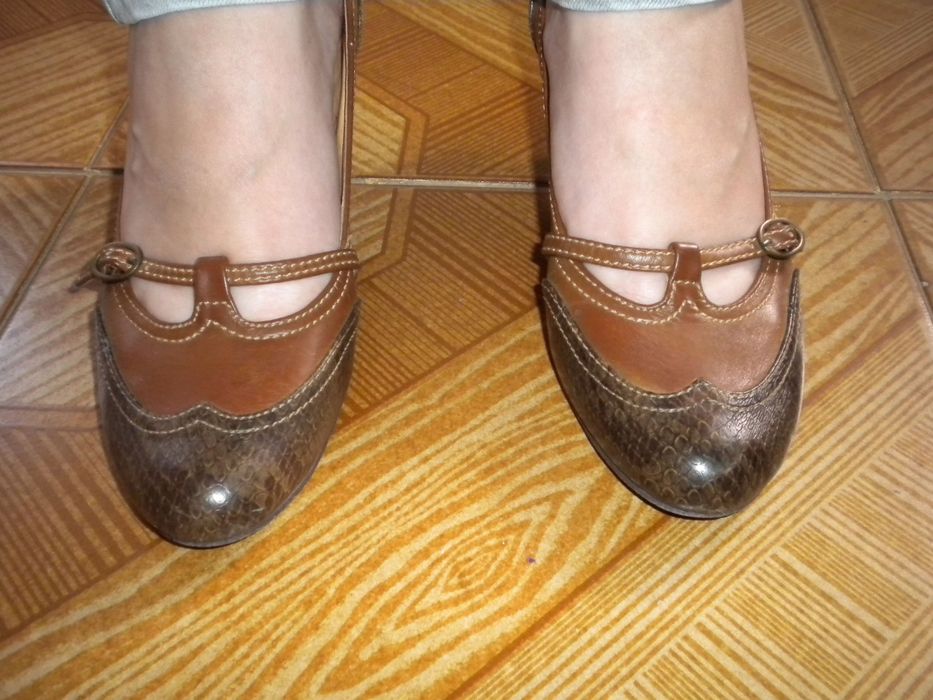 Sapatos Castanhos Nº 38