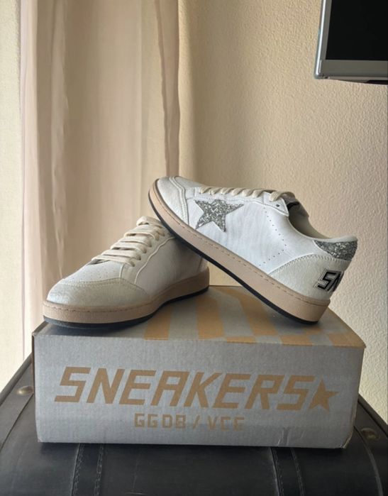 Golden goose super-star