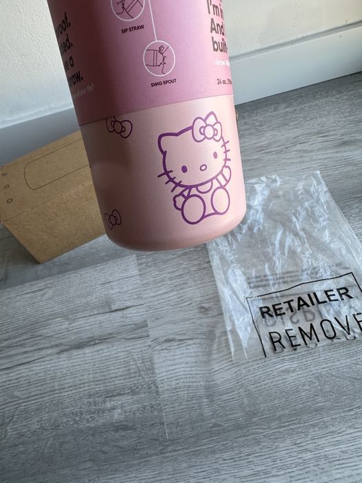 Garrafa Owala e Hello Kitty