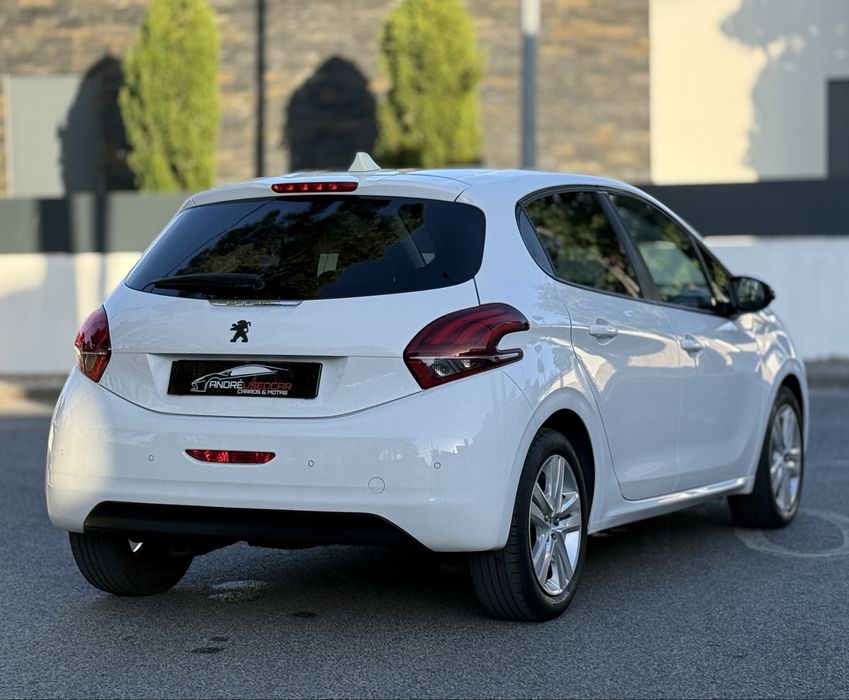 Peugeot 208 1.6 HDi Style•193000Km