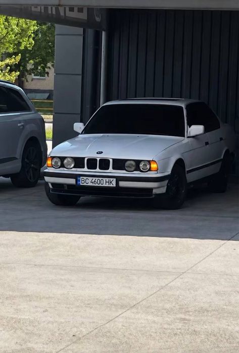Продам BMW e34 .