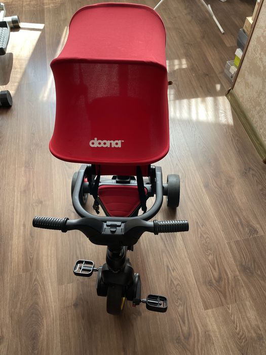 Doona Liki Trike red Триколісний складний велосипед