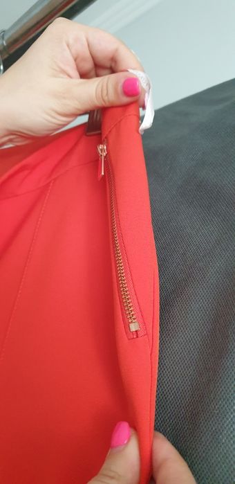 Calças Primark e fecho dourado