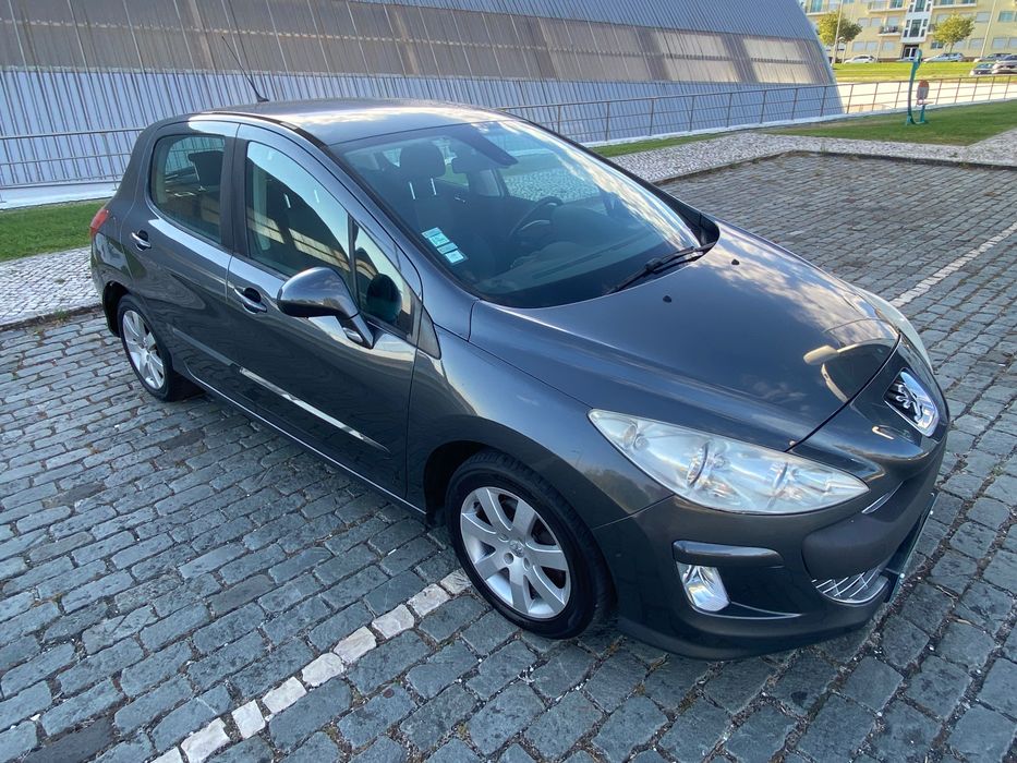 PEUGEOT 308 1.6 HDi Diesel 90 cv de 2009/12 — photo 2