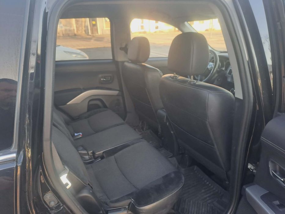 Sprzedam  Mitsubishi Outlander 4x4 !!!