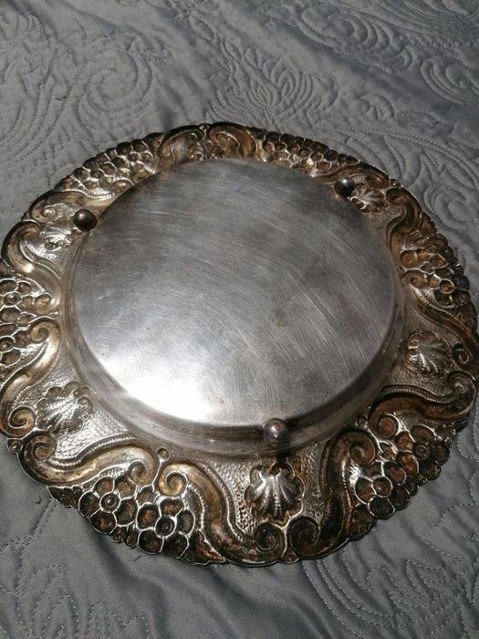 Fruteira em bronze antiquissima