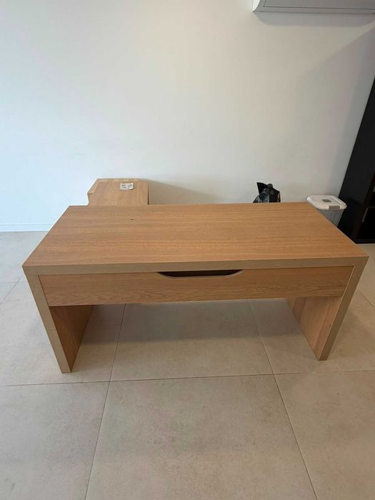 4 mesa de escritório