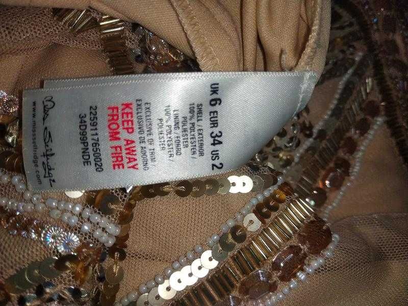 Шикарне плаття в паєтки