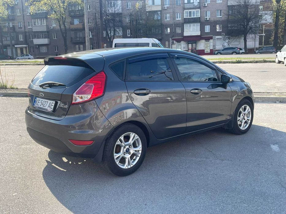 Продам Ford Fiesta 2015