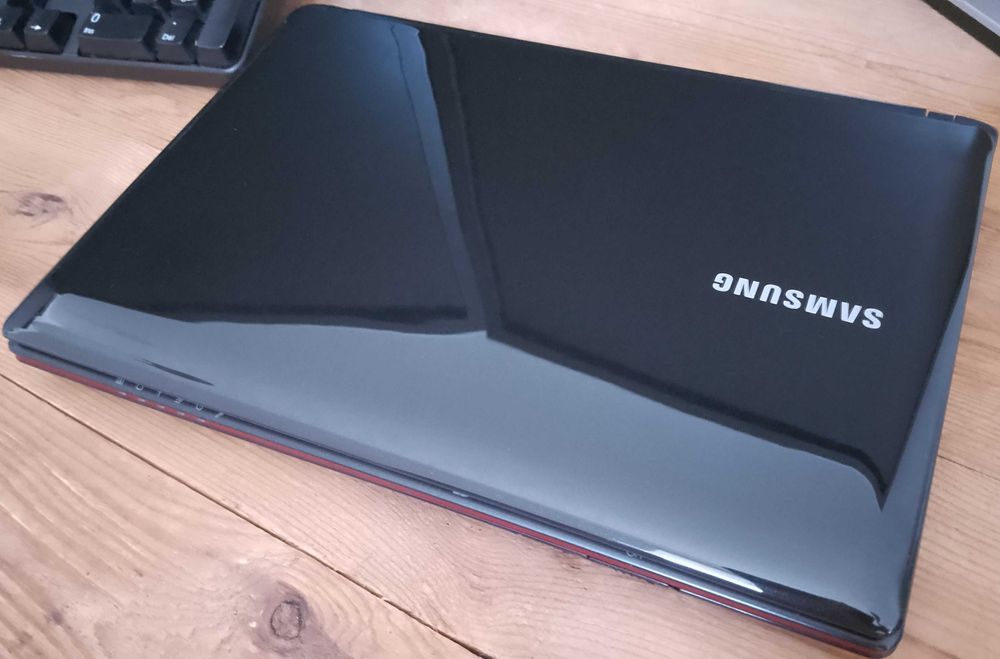 netbook Samsung N150 Plus  2x 1,66Ghz 2GB 160GB 10,1"