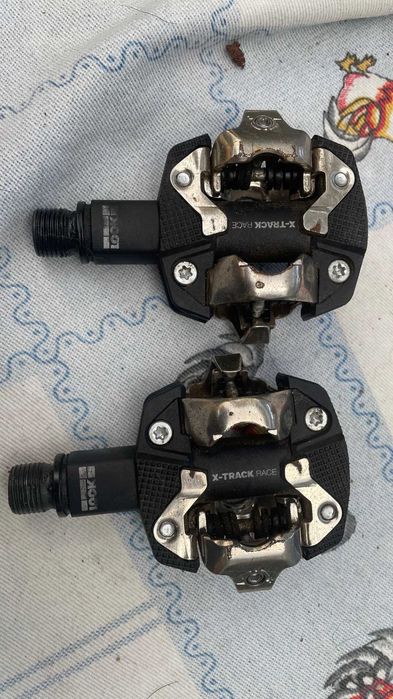 Pedais de encaixe LOOK X-Track