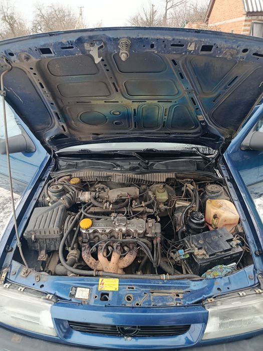 Опель Вектра А 2.0і