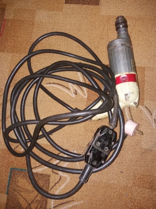 Електро-дрель ИЗ-1003