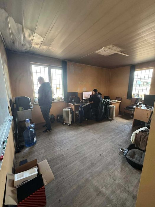 Оренда приміщення з травня: 375кв.м і бетон майданчик 2400м, територія