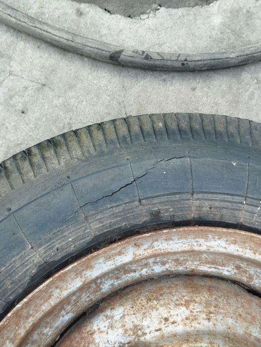 Пара коліс на Москвич R15