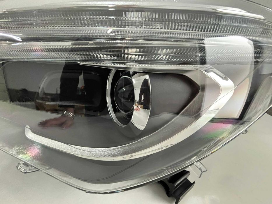 Farol Mercedes-Benz CLA W117 C/Iva Incl.