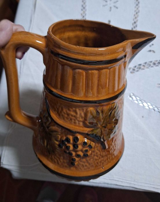 Caneca artesanal em barro