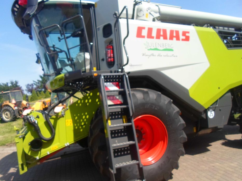 Kombajn zbożowy CLAAS TRION 640