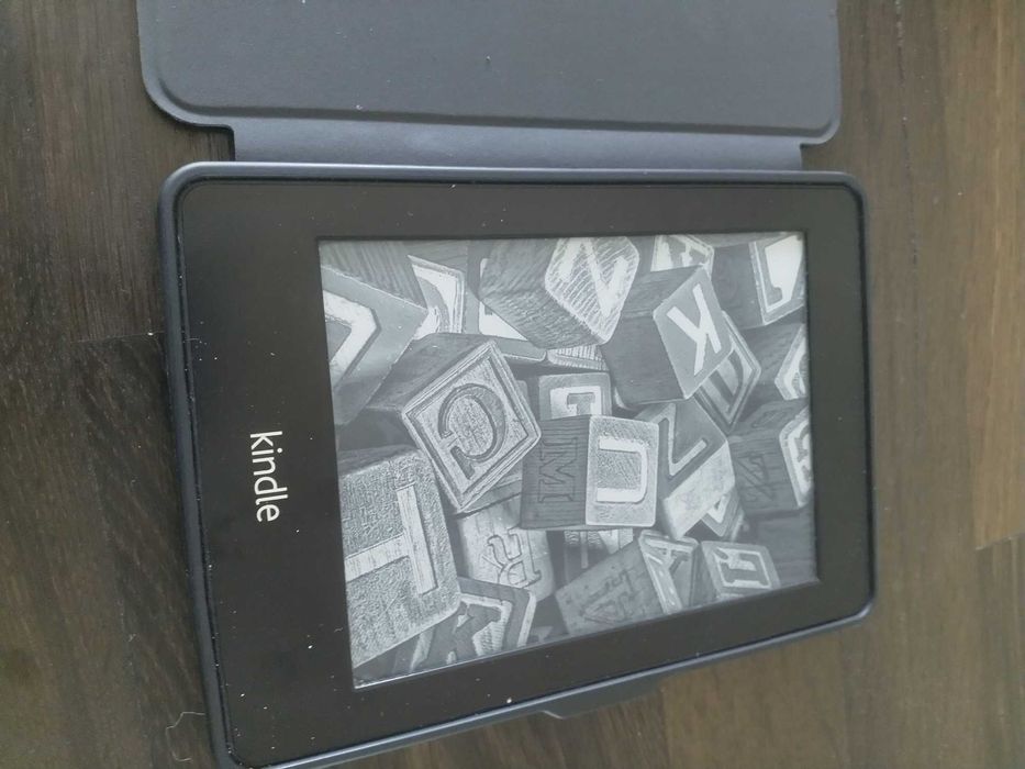 Czytnik e-book kindle amazon EY21