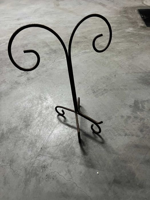 Suporte pratos em ferro forjado