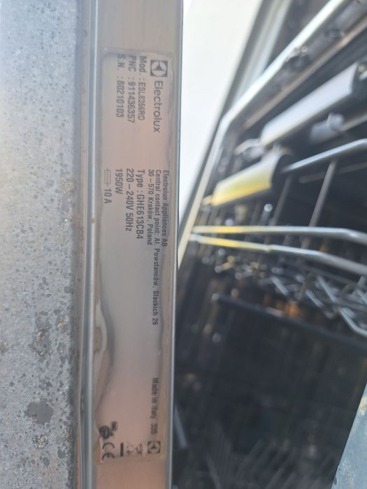 Zmywarki do zabudowy marki Electrolux, model ESL8356RO
