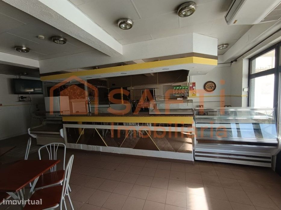 Trespasse- Café A Tartaruga, Pernes