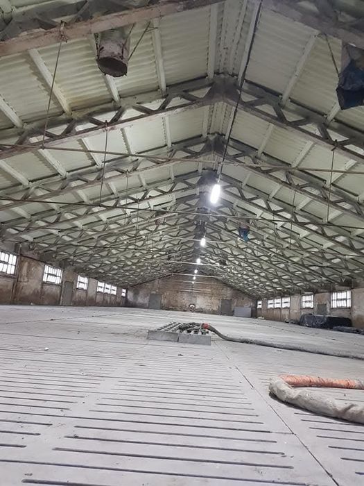 Izolacja Ocieplenie pianą PUR magazyn hala garaż