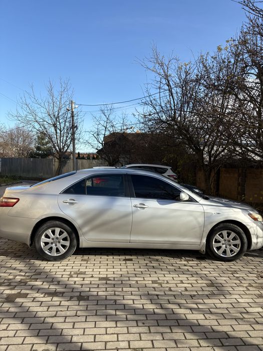 Тойота камрі 2007 року