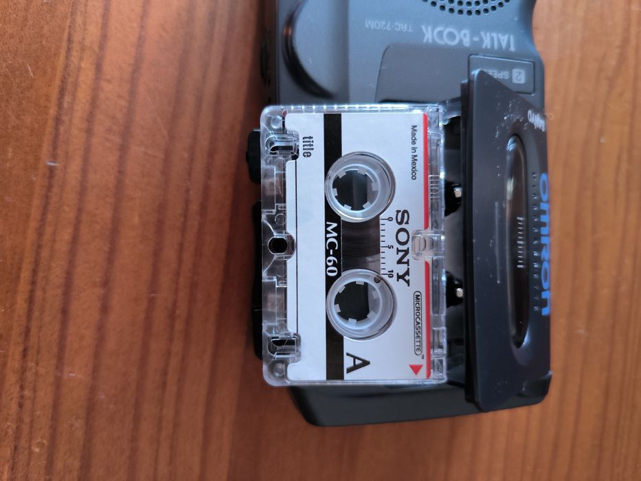 Sanyo Omron Microcassette Recorder - Modelo MC-60