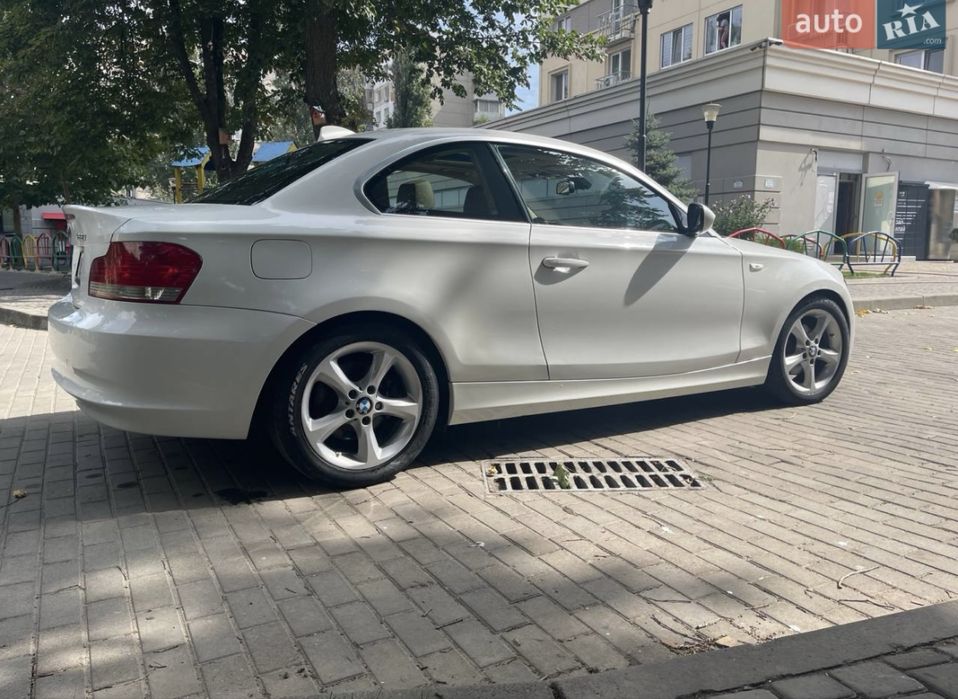 BMW 1 Series 2011 VIN WBAUP9C57BVL90834 фото оголошення 5 з 24