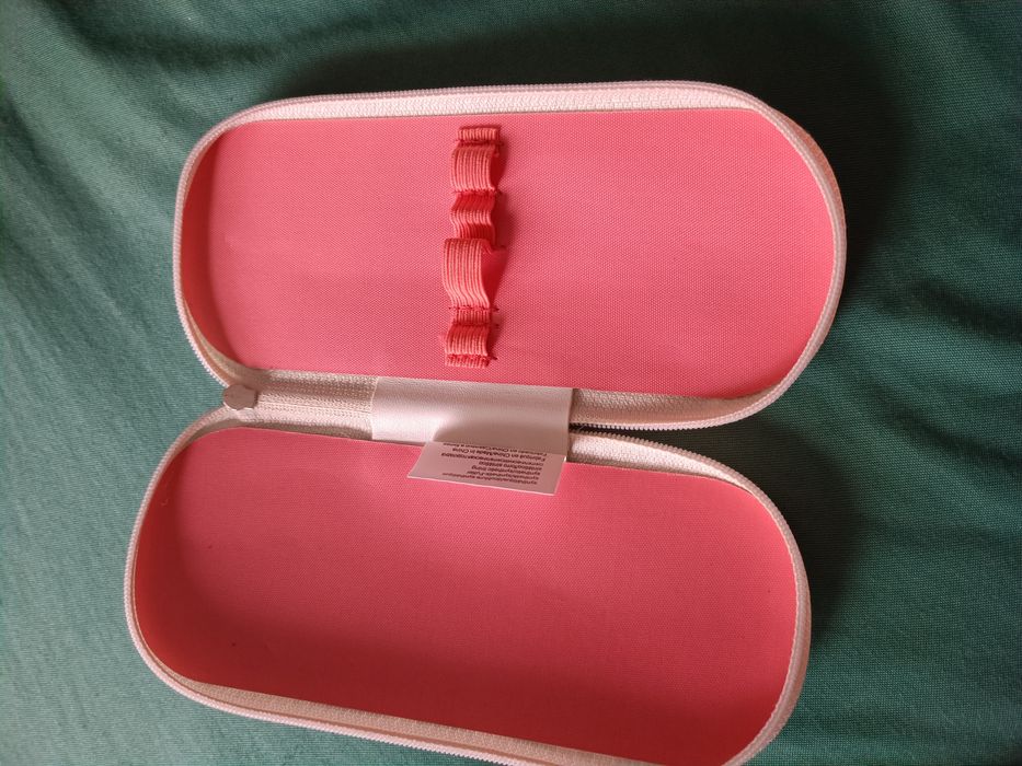 Kosmetyczka lub piórnik