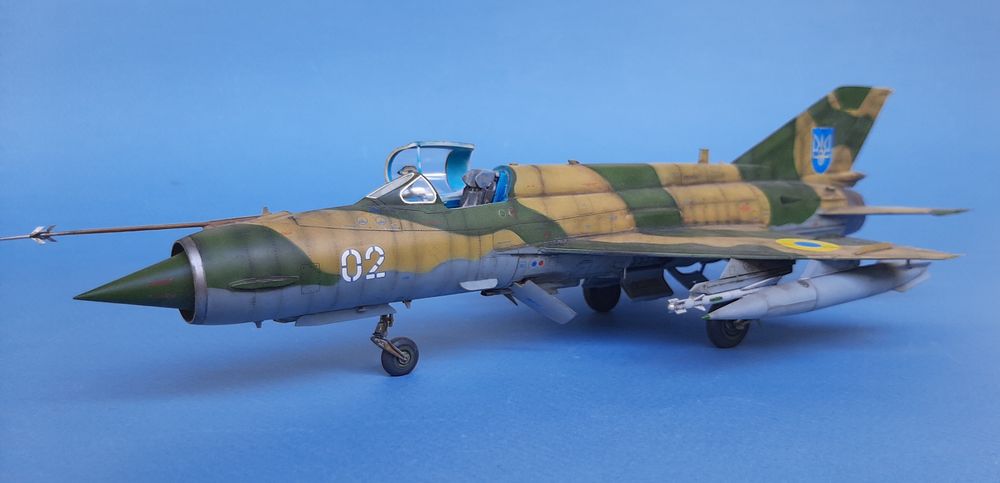 Модель самолета МиГ 21 МФ 1/48