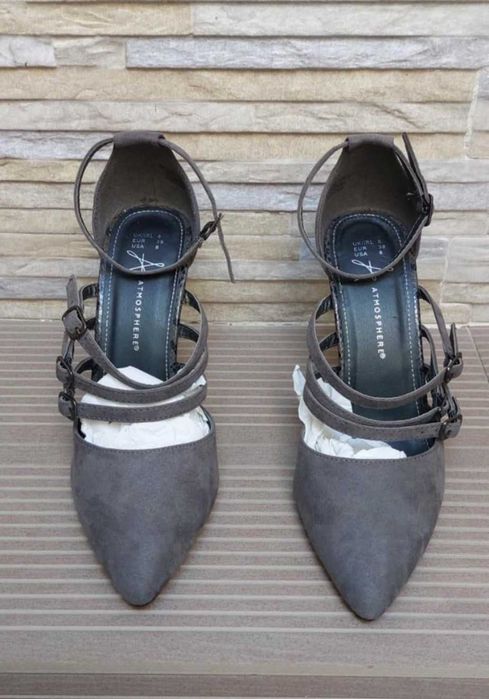 Vende-se Sapatos Senhora Novos