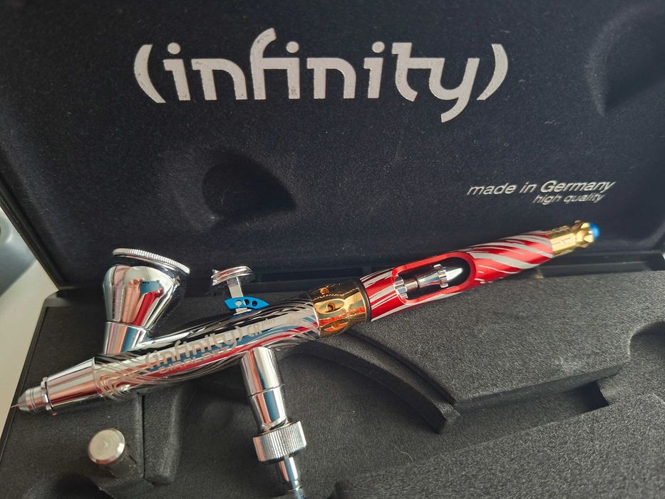 Aerógrafo Infinity Giraldez - Rigorosamente Impecável