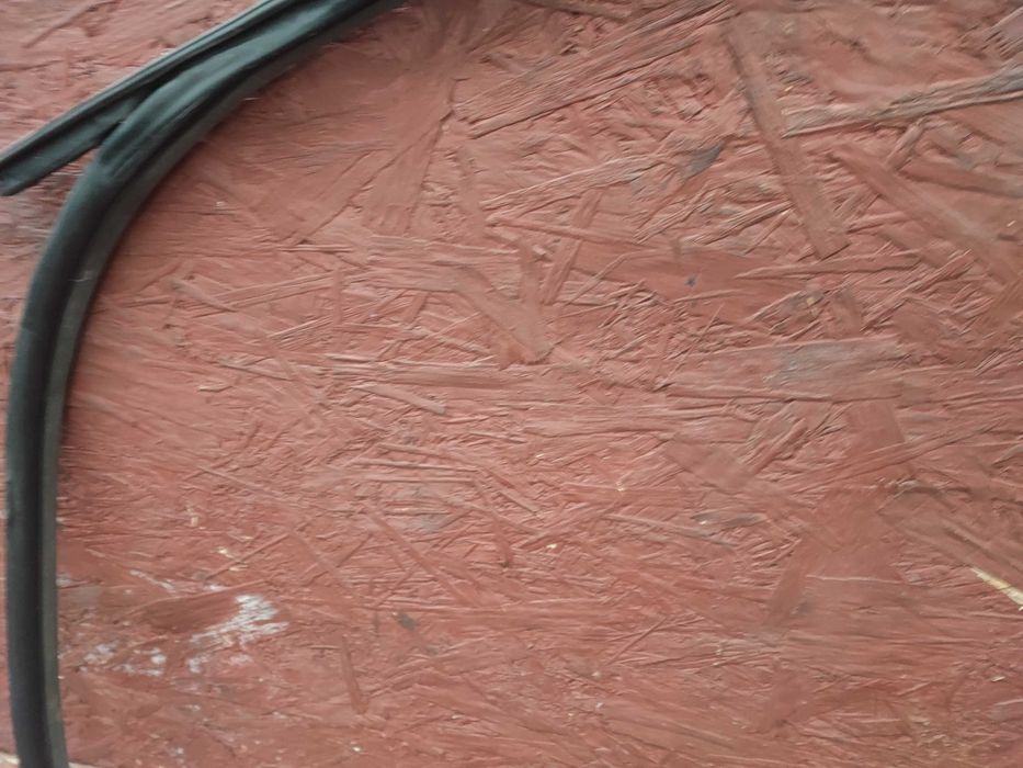 BMW E36 COUPE ORYGINALNE Uszczelki drzwi Lewa Prawa dobry stan OEM